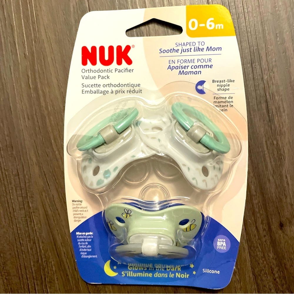 NUK Orthodontic Pacifier Value Pack - Green and White Glow in the Dark 0-6M -NWT
